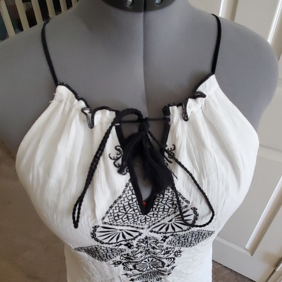 Dress - Picture 4 of 5